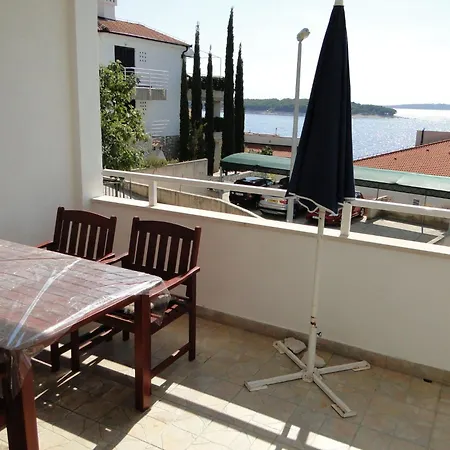 Laguna 1 Fuer 4 Personen By Interhome Lejlighed Primošten