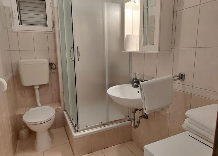 Laguna 1 Fuer 4 Personen By Interhome *